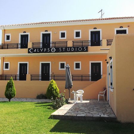 Calypso Luxury Studios Vasiliki  Ngoại thất bức ảnh