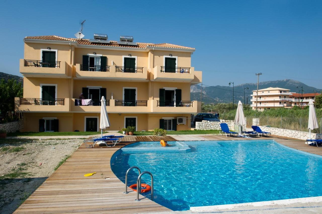 Calypso Luxury Studios Vasiliki  Ngoại thất bức ảnh