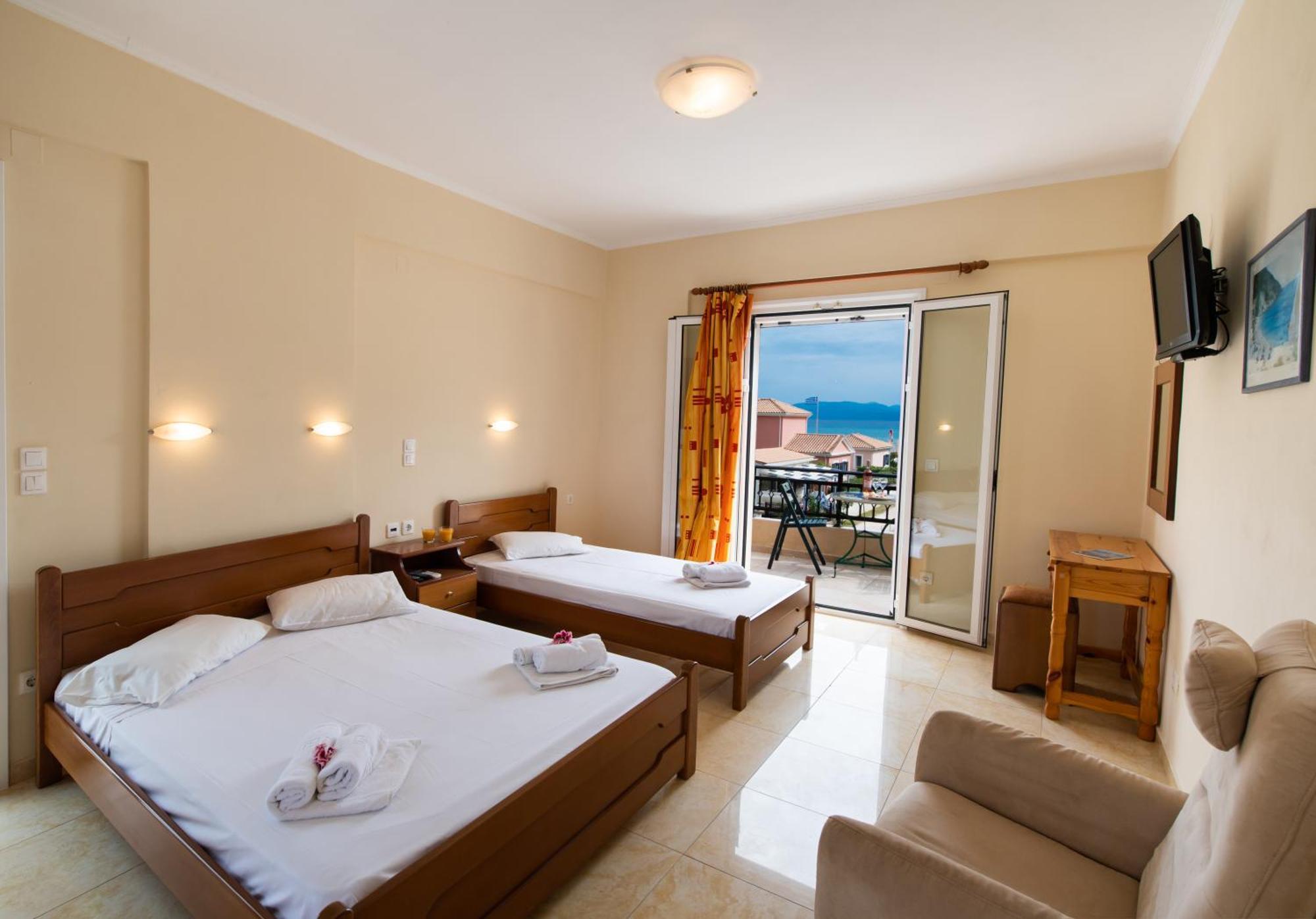 Calypso Luxury Studios Vasiliki  Ngoại thất bức ảnh